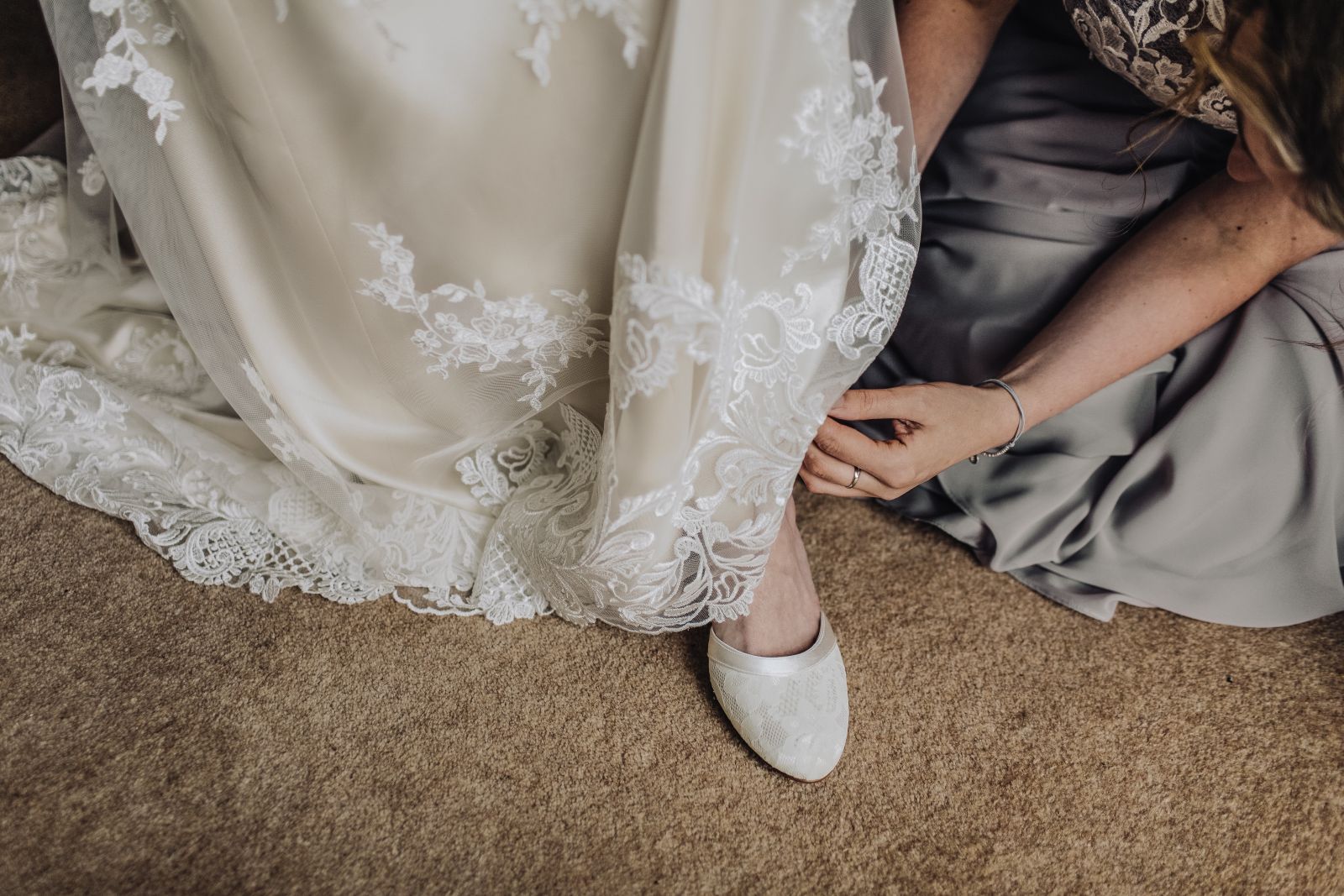 حذاء الزفاف 